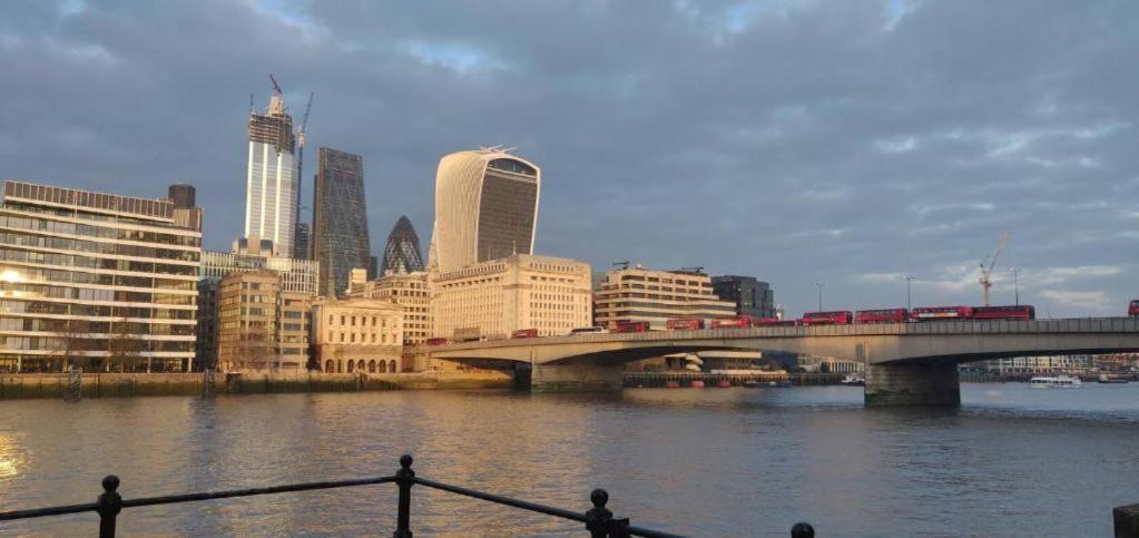 Modern Deluxe 1 Bed Apartment Bermondsey London Bridge Exterior photo